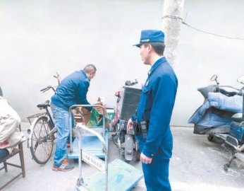 北京市朝阳区推出的社区消防专员制度 地毯式排查隐患
