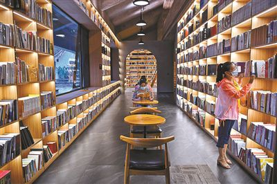 环球影城将建19处图书零售网点