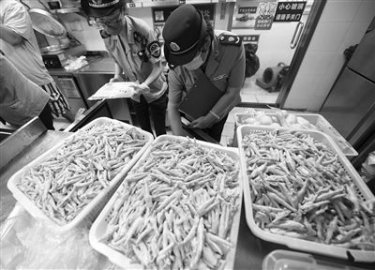 两家胖哥俩肉蟹煲门店停业整顿北京市场监管部门立案调查