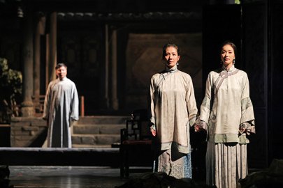 北京人艺再演《家》导演李六乙：回到戏剧的初心和本真