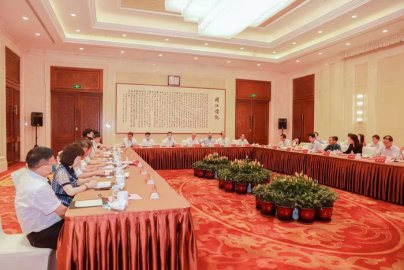 全国兽医专业学位研究生教育指导委员会 五届一次全会在南京召开