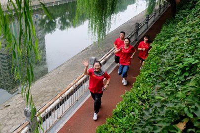 乐享健康生活 西城区举办全民健身日数字健康走跑活动